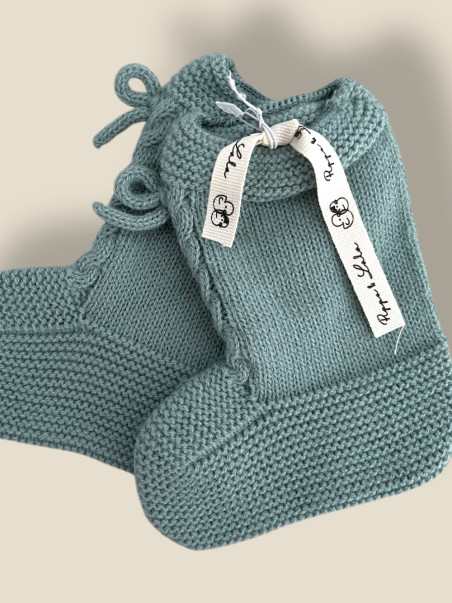 SCARPINA VERDE SALVIA STIVALETTO PER NEONATI FATTA A MANO