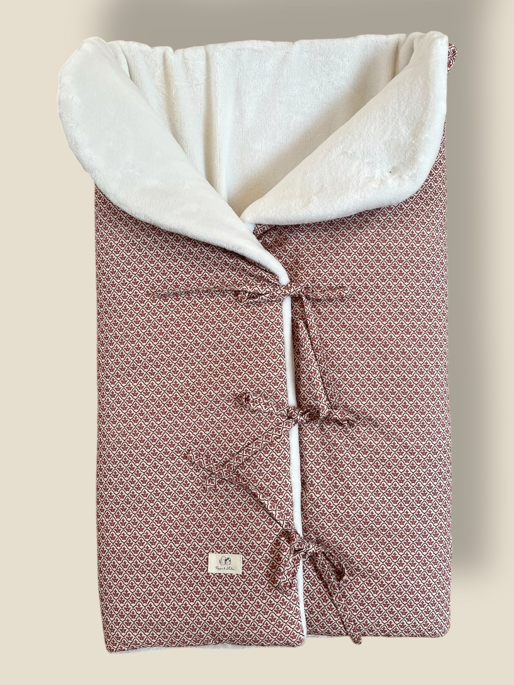 SACO ARRULLO LIBERTY CHARLOTTE ROSA EMPOLVADO Y FRESA.