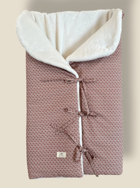 SACO ARRULLO LIBERTY CHARLOTTE ROSA EMPOLVADO Y FRESA.